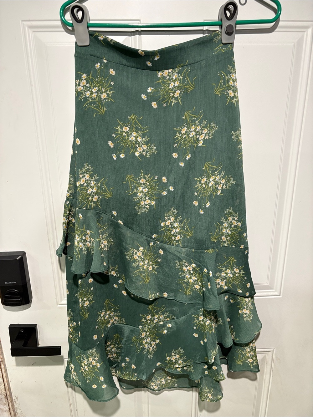 Francesca's Collections Green Floral Ruffle-Trim Midi Skirt
